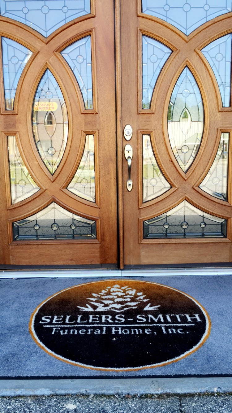 Sellers-Smith Funeral Home Inc | 168 Greenville St S, Newnan, GA 30263, USA | Phone: (770) 253-1607