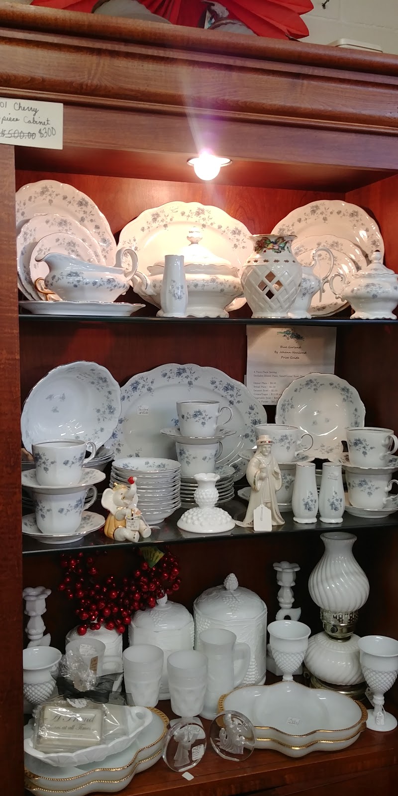 Village Antiques & Gifts | 7289 Nolensville Rd, Nolensville, TN 37135, USA | Phone: (615) 776-1200