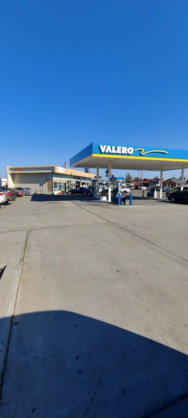 Valero | 971 S State St, Earlimart, CA 93219, USA | Phone: (210) 345-2000