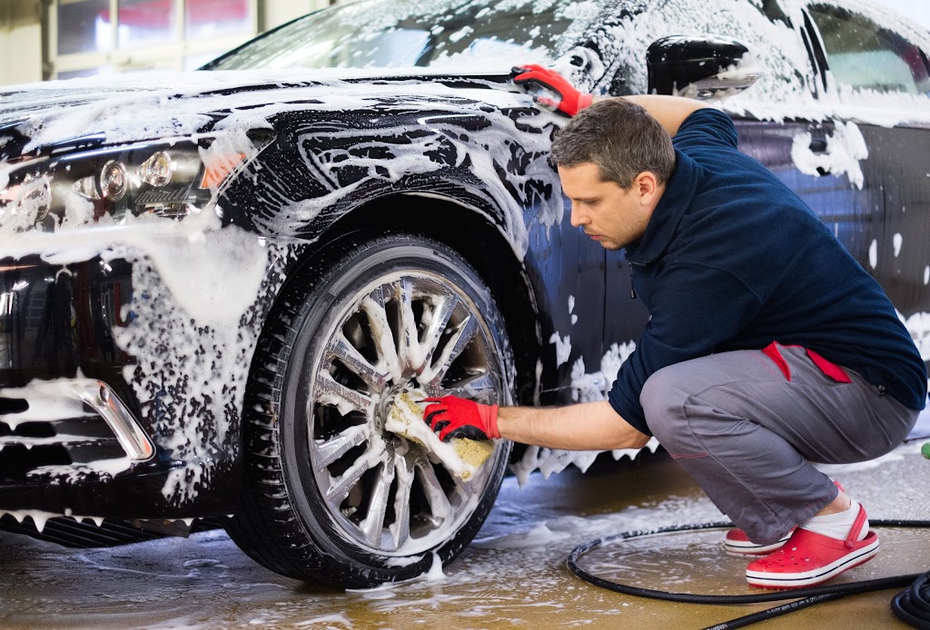 University Car Wash | 2950 Nutwood Ave, Fullerton, CA 92831, USA | Phone: (714) 528-0306