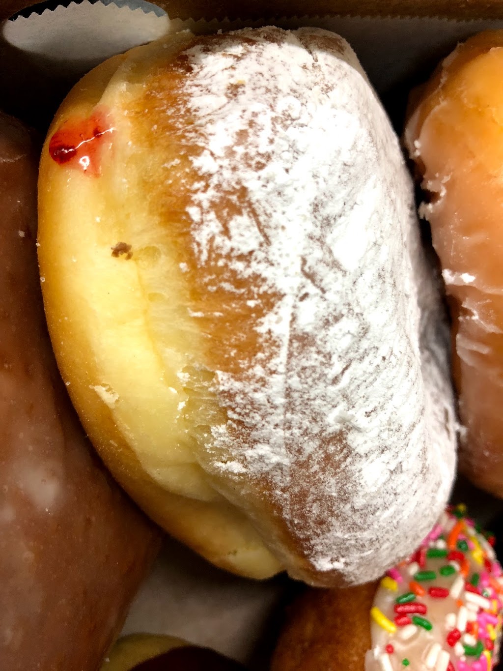 D Ks Donuts | 1816 N Tustin Ave, Santa Ana, CA 92705 | Phone: (714) 543-6602