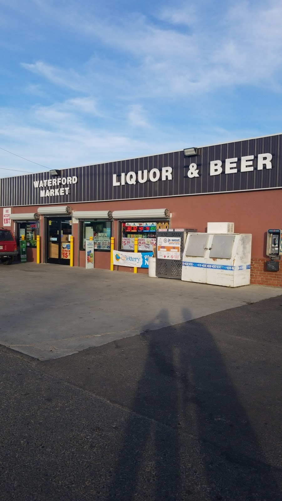 Waterford Market and gasoline | 12828 Yosemite Blvd, Waterford, CA 95386, USA | Phone: (209) 874-2880