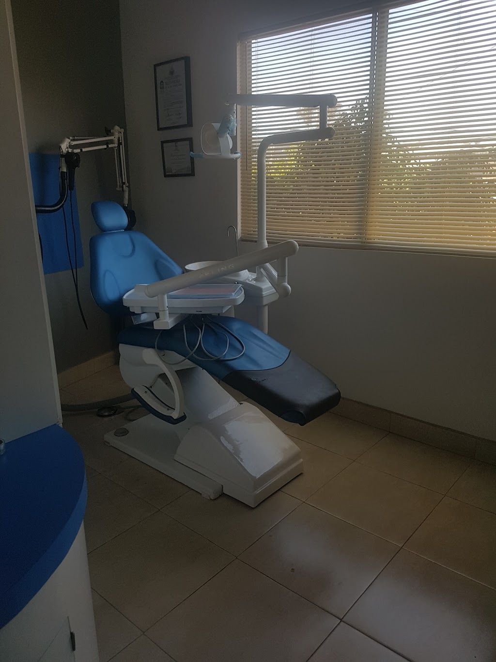 Dental HB | 02-6 Cuarta No. 82, El Tecolote, 22644 La Joya, B.C., Mexico | Phone: 664 799 6057