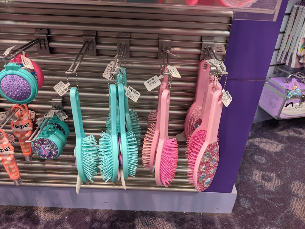 Claires | 700 PARAMUS PARK MALL, Paramus, NJ 07652, USA | Phone: (201) 261-6643