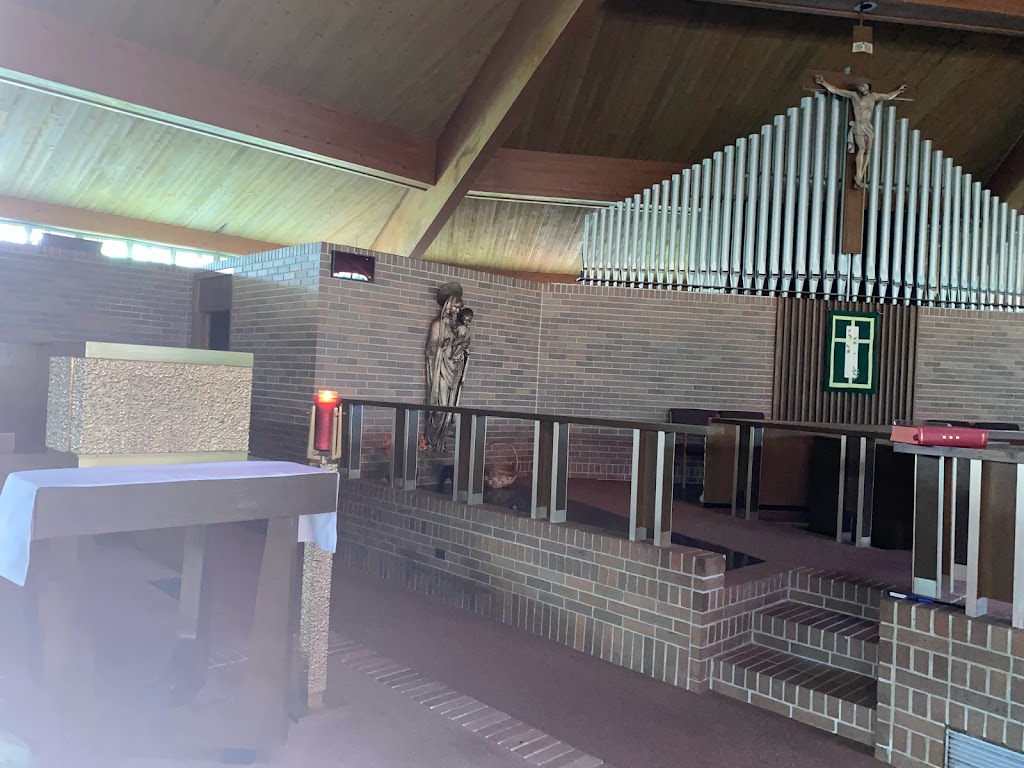 Sacred Heart Catholic Church | 21599 Parke Ln, Grosse Ile Township, MI 48138, USA | Phone: (734) 676-1378