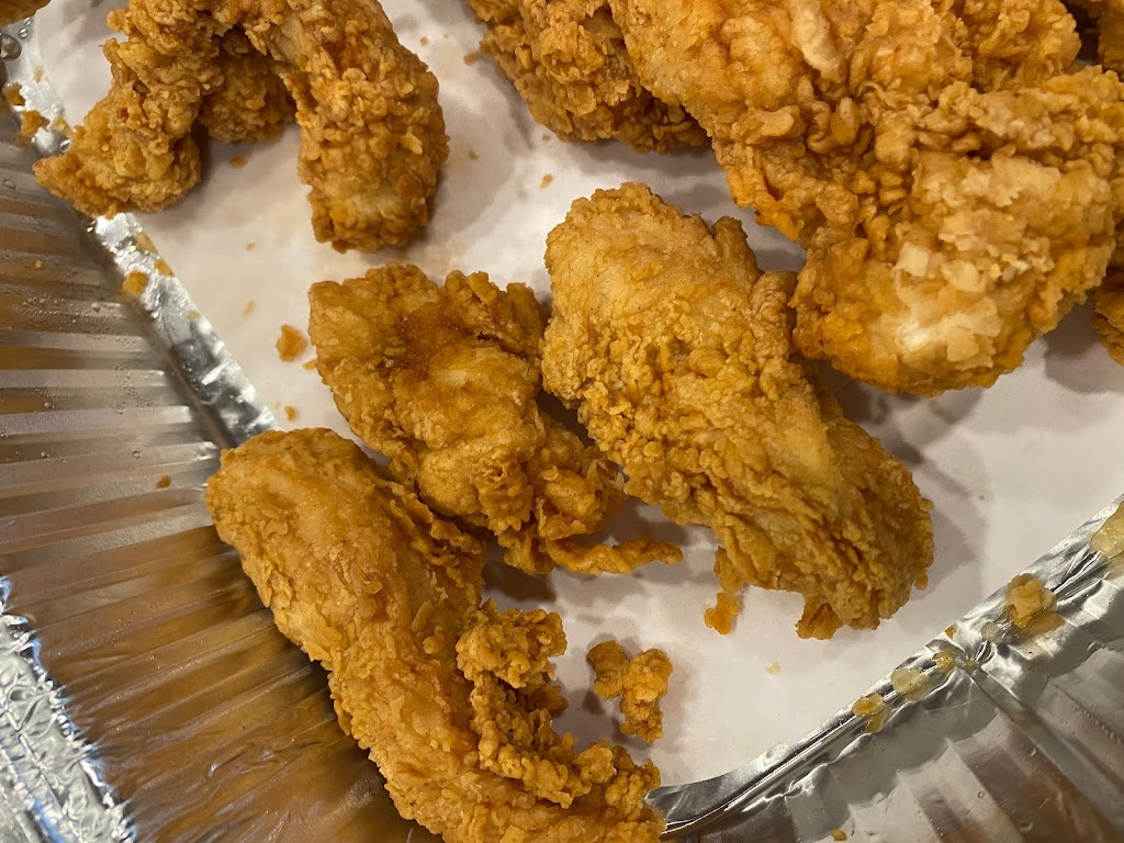 Raising Cane’s Chicken Fingers | 13263 Main St, Hesperia, CA 92345, USA | Phone: (760) 972-3797