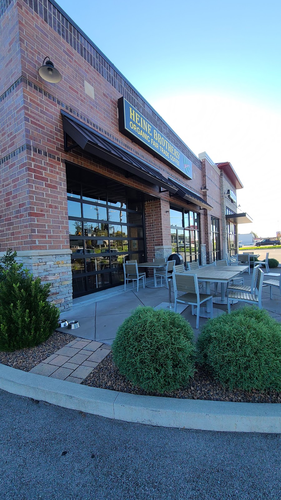 Heine Brothers Coffee - State Street | 414 W Daisy Ln, New Albany, IN 47150, USA | Phone: (812) 590-1732