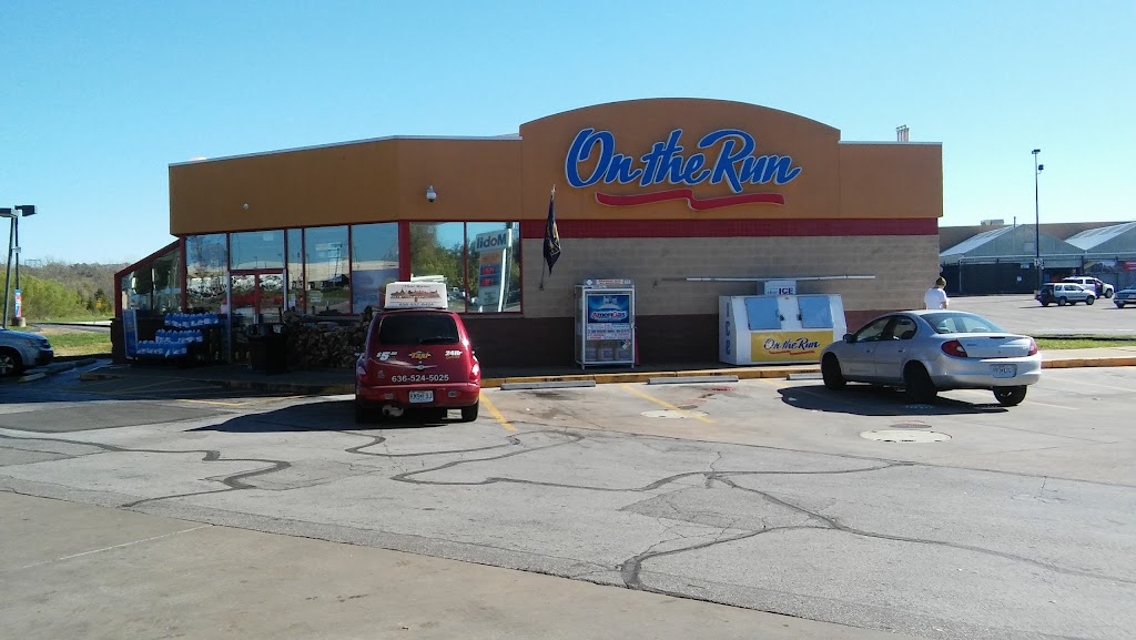 On The Run | 620 S Truman Blvd, Festus, MO 63028, USA | Phone: (636) 931-0469