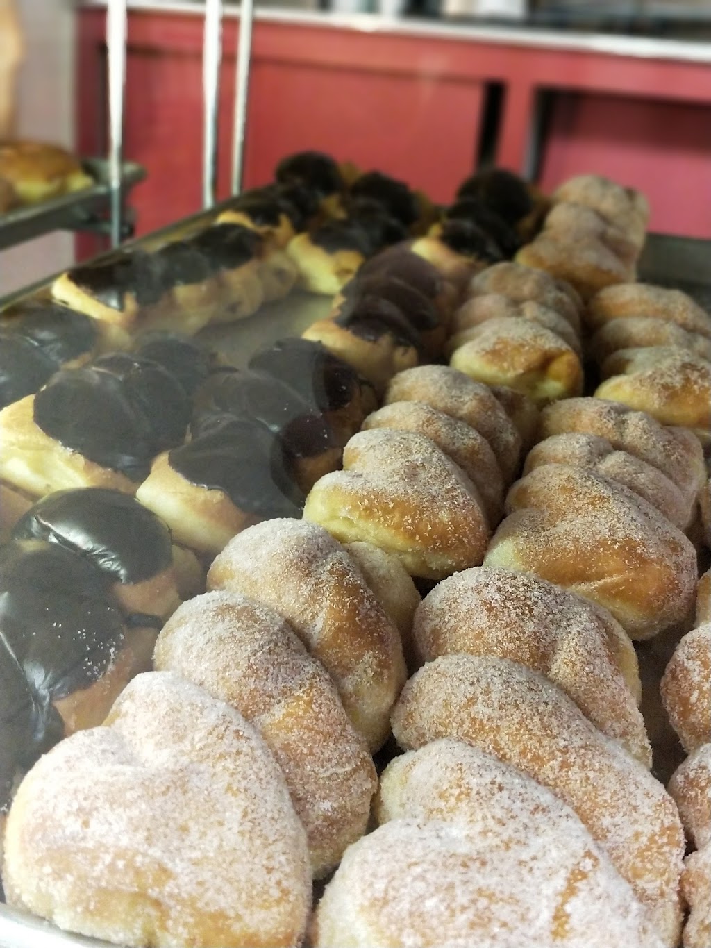 Jennys Donuts | 1711 W Lugonia Ave # 105, Redlands, CA 92374, USA | Phone: (909) 792-7433