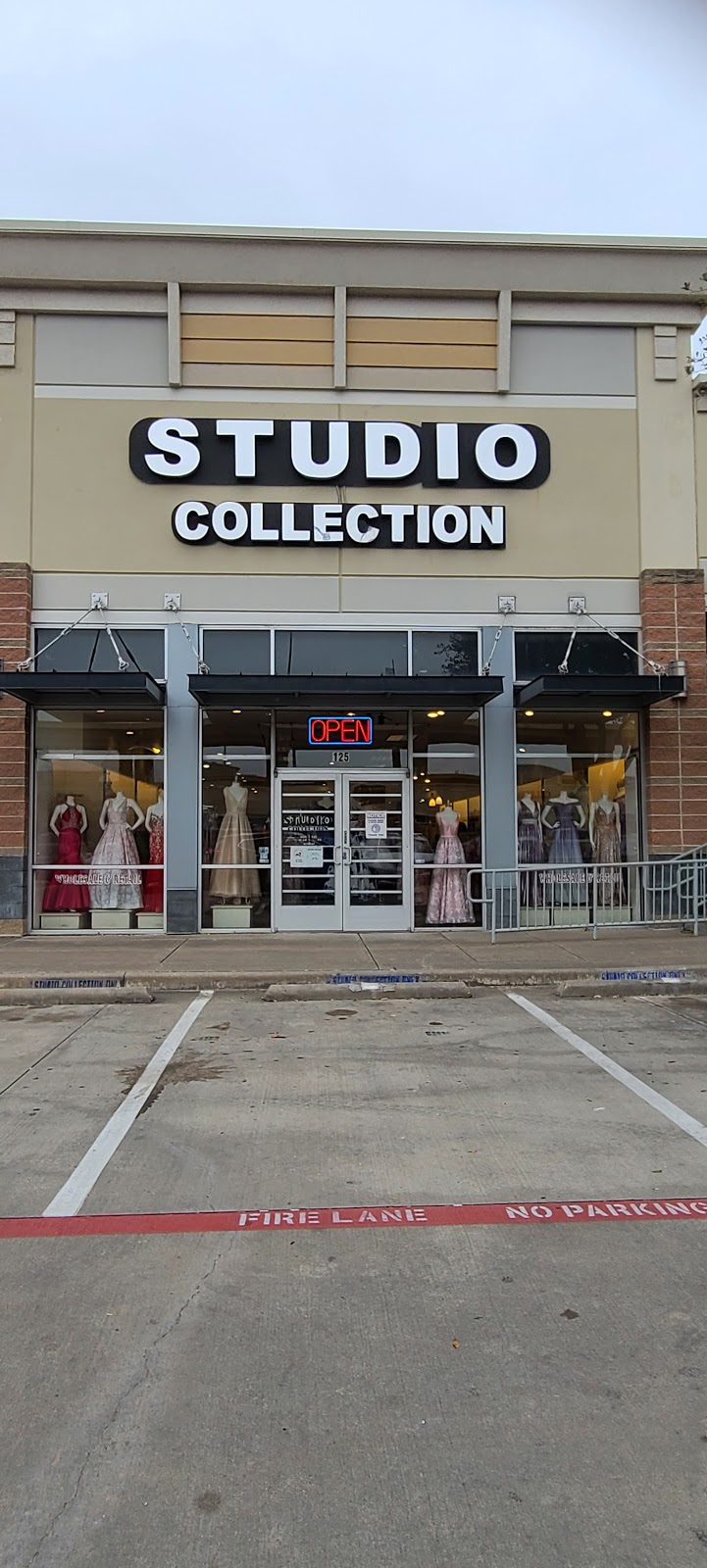 Studio Collection | 11834 Harry Hines Blvd # 125, Dallas, TX 75234, USA | Phone: (972) 243-9200