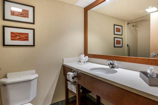 Comfort Suites Miami - Kendall | 3901 SW 117th Ave, Miami, FL 33175, USA | Phone: (305) 220-3901