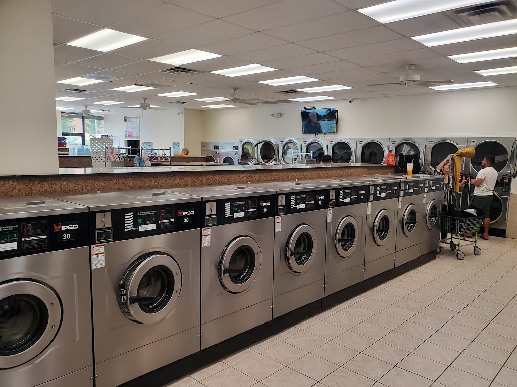 Sterling Herndon Laundromat | 23070 Oakgrove Rd, Sterling, VA 20166, USA | Phone: (571) 203-0175