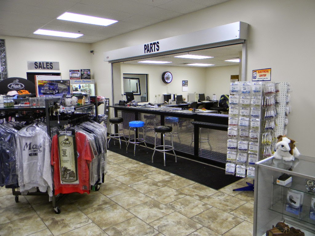 Watts Truck Center | 8059 US-22, New Alexandria, PA 15670, USA | Phone: (724) 668-2201