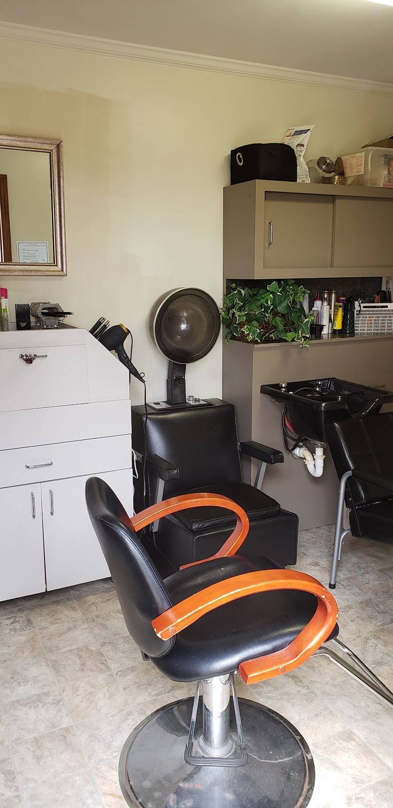 SJ Private Home Hair Studio | 412 Holly Oak Ct, Fuquay-Varina, NC 27526, USA | Phone: (919) 227-9762