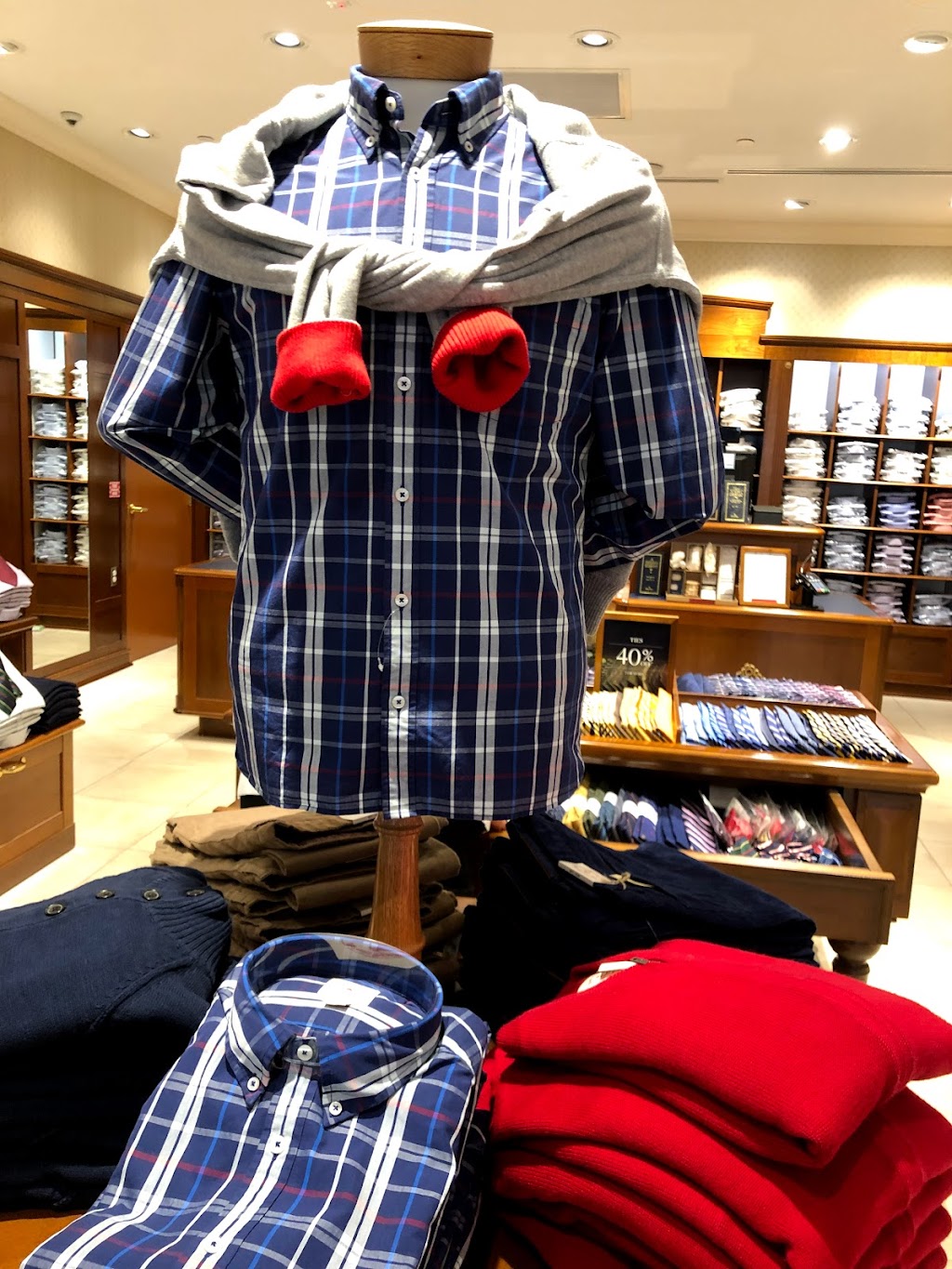 Brooks Brothers | 3400 E Sky Harbor Blvd, Phoenix, AZ 85034, USA | Phone: (480) 692-7384