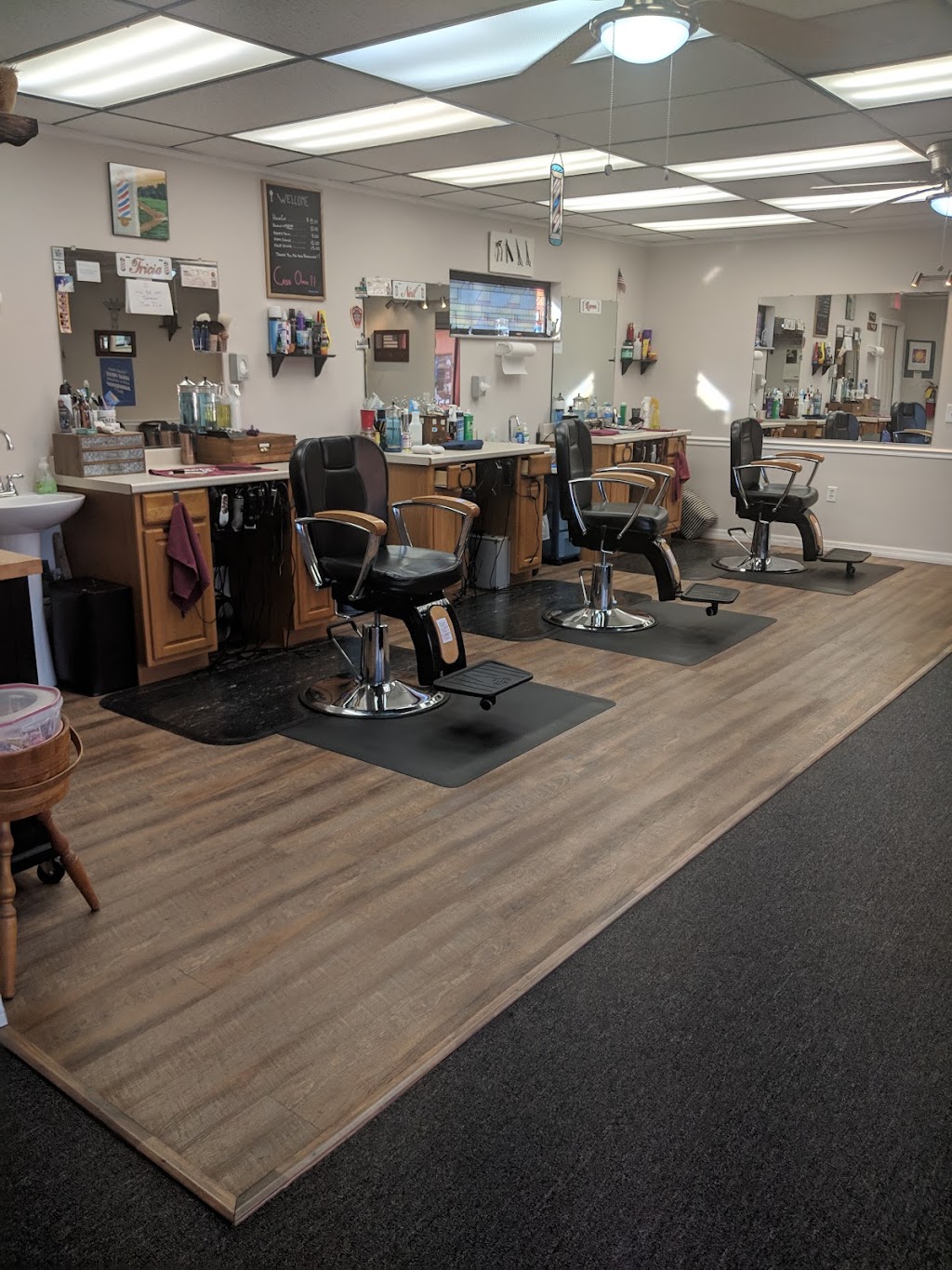 Carls Barber Shop | 12568 Spring Hill Dr, Spring Hill, FL 34609, USA | Phone: (352) 666-4410