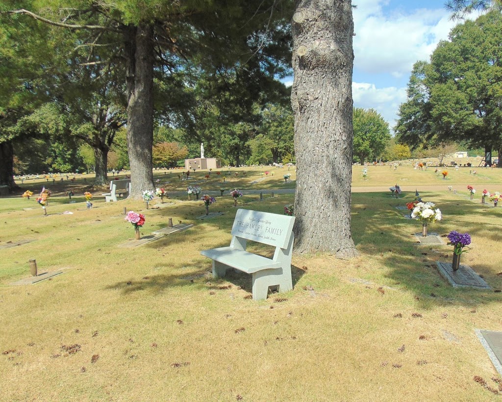 Northridge Woodhaven Cemetery & Funeral Home | 6755 TN-3 N, Millington, TN 38053 | Phone: (901) 872-3375