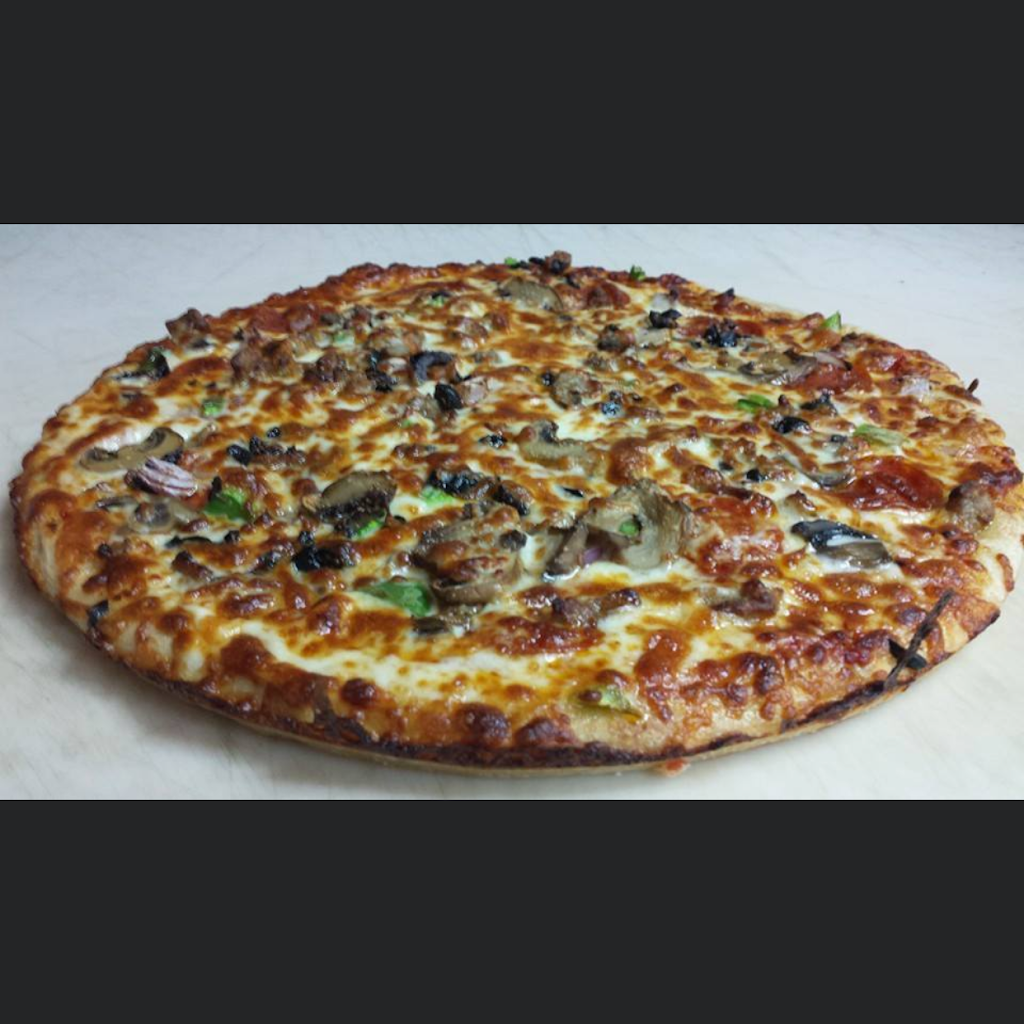 Hamilton Deli Pizza , Gas Station & Bait - Tackle shop | 7305 S Wayne St, Hamilton, IN 46742, USA | Phone: (260) 488-2508