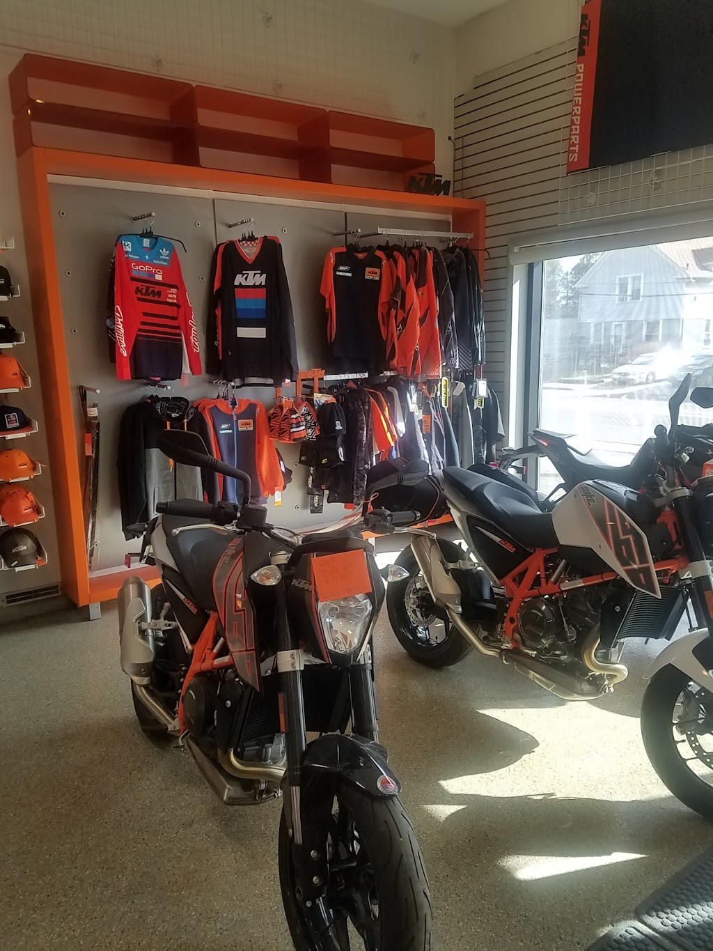 Holeshot KTM | 364 S Arlington St, Akron, OH 44306 | Phone: (330) 253-7455