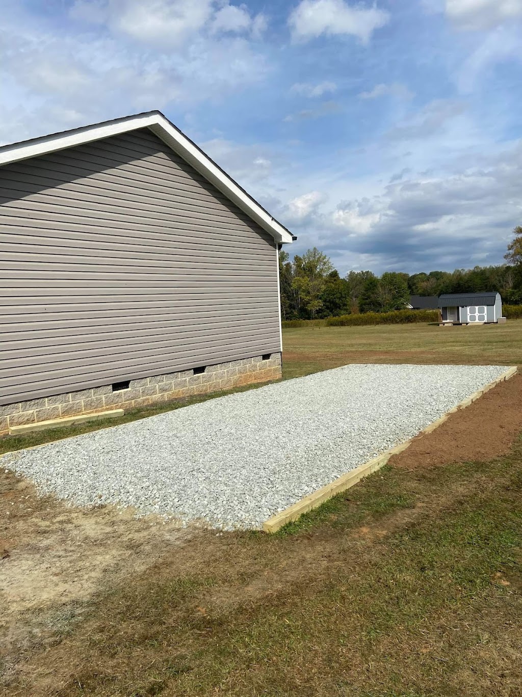 Shane Clark Trucking Inc | 332 Stoney Creek Church Rd, Burlington, NC 27217, USA | Phone: (336) 516-8126