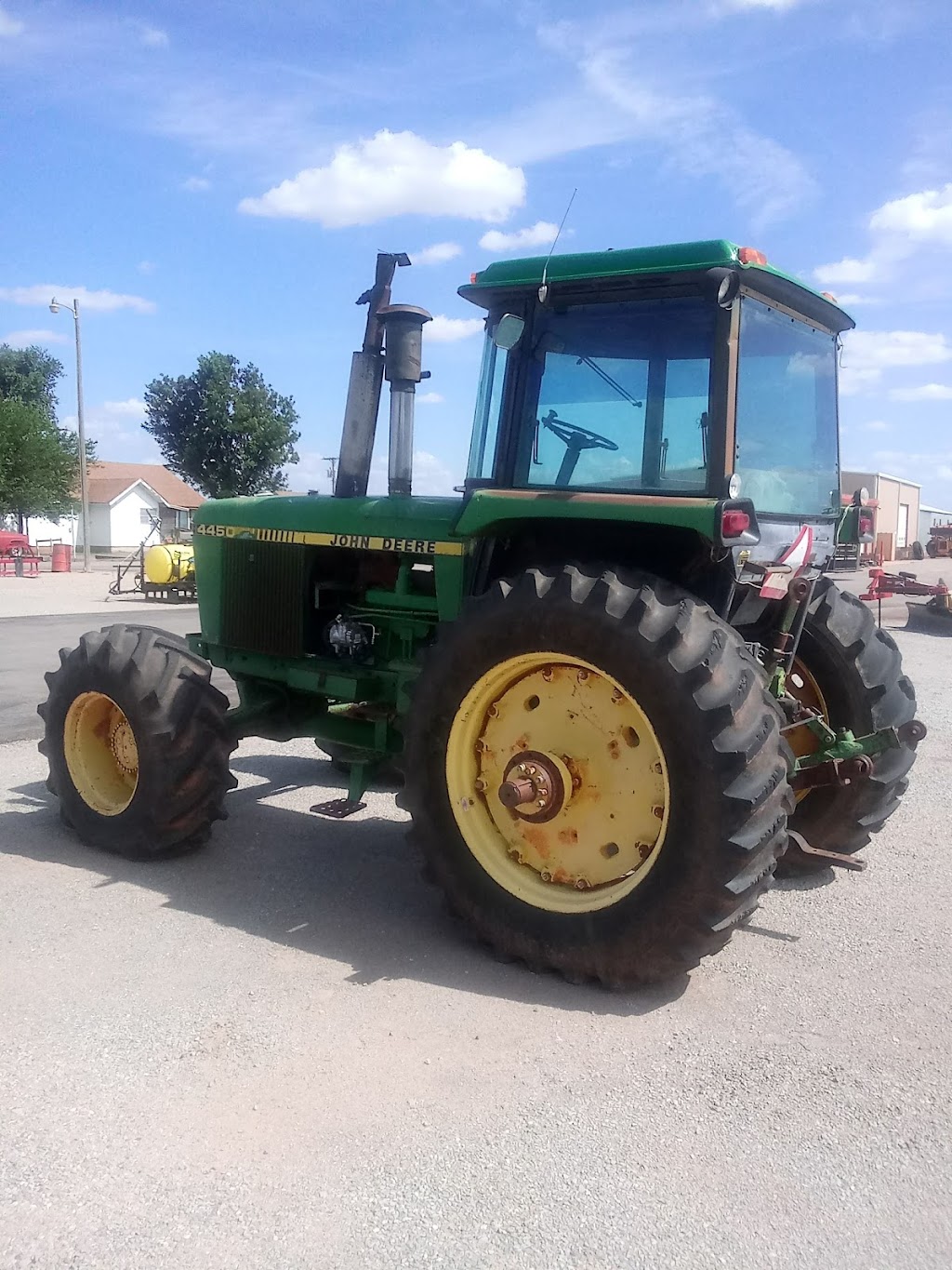 Bob Lowe Farm Machinery Inc | 1524 E Choctaw Ave, Chickasha, OK 73018, USA | Phone: (405) 224-6500