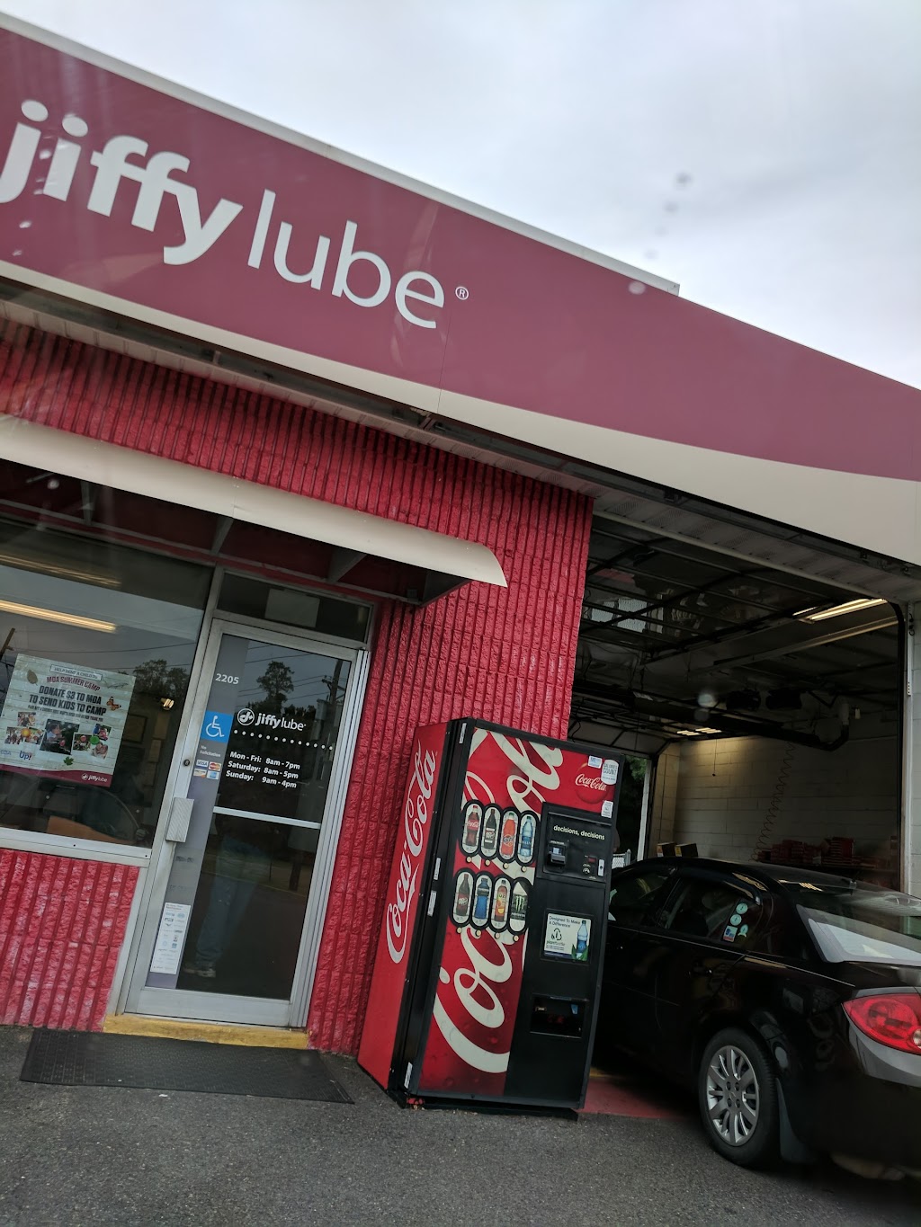 Jiffy Lube | 2205 Mt Holly Rd, Burlington, NJ 08016, USA | Phone: (609) 386-1117