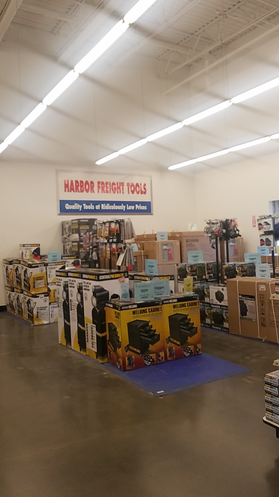 Harbor Freight Tools | 10750 W Colfax Ave #150, Lakewood, CO 80215, USA | Phone: (303) 237-4740