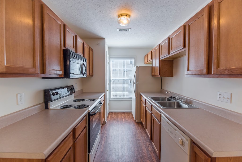 Colerain Crossing Apartments | 2753 Townterrace Dr, Cincinnati, OH 45251, USA | Phone: (513) 201-7996