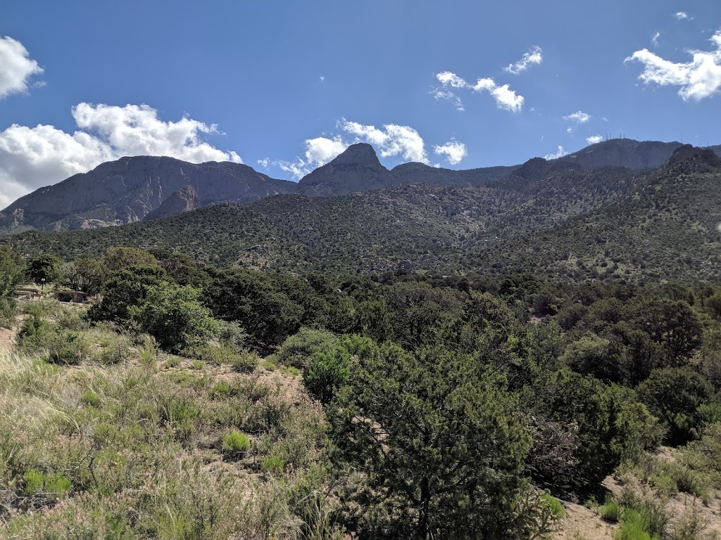 La Luz Trailhead | Forest Service 333 Rd, Albuquerque, NM 87122, USA | Phone: (505) 281-3304