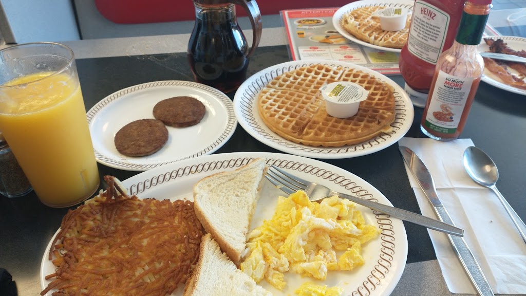 Waffle House | 828 TN-76, White House, TN 37188, USA | Phone: (615) 672-1313