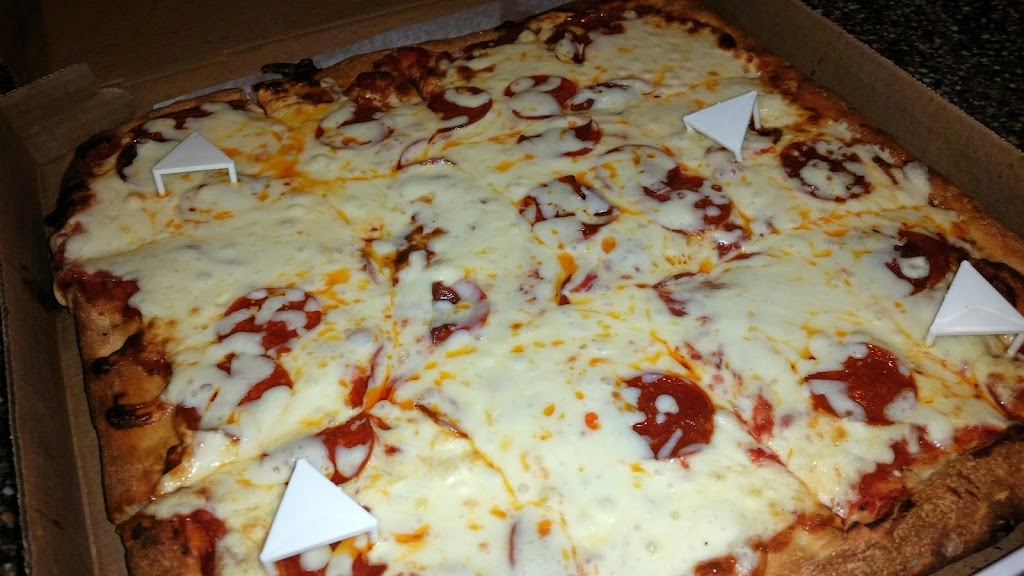 Rays Pizza | 2444 Cedar Rd, Chesapeake, VA 23323, USA | Phone: (757) 485-3738