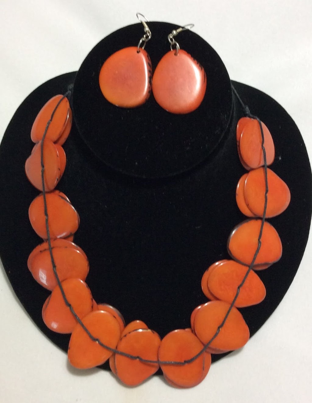 Vegetable Ivory Jewelry | 5313 Collins Ave, Miami, FL 33140, USA | Phone: (786) 469-0604