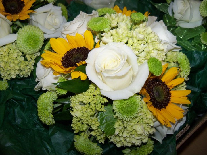 Churchs Flowers | 1003 N Main St, Miamisburg, OH 45342, USA | Phone: (937) 866-2483