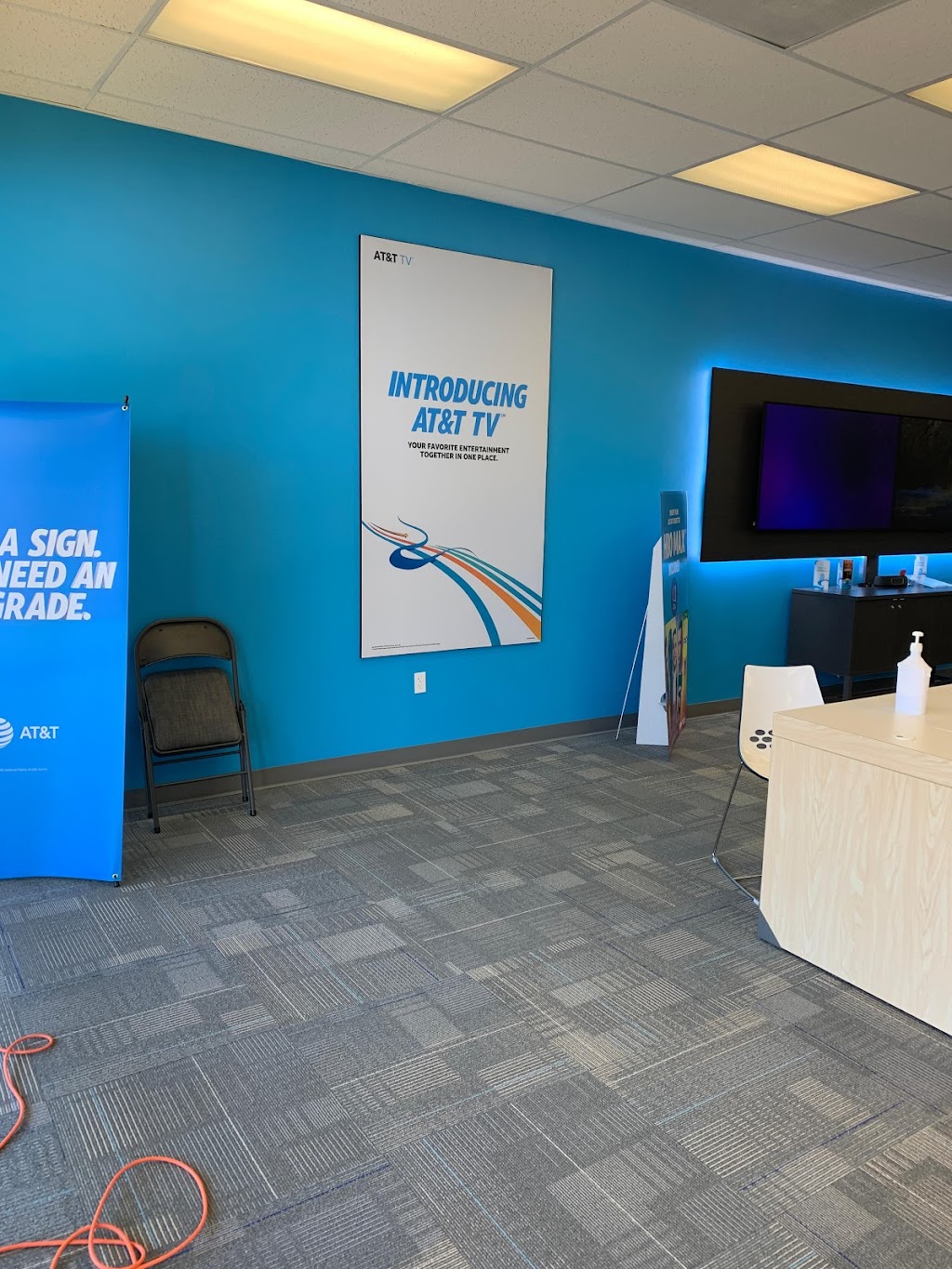 AT&T Store | 20111 Sherman Way, Winnetka, CA 91306, USA | Phone: (818) 900-2475