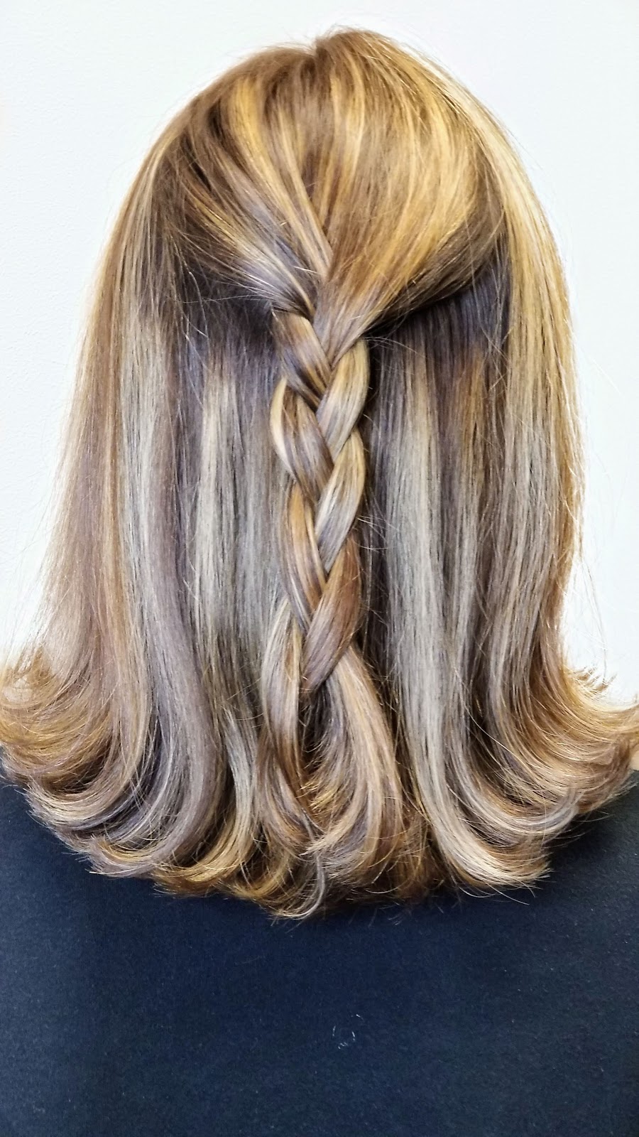 Michelle Baird Hair Artistry @ the hair district collective | 12573 Castlemoor Dr, Eden Prairie, MN 55347, USA | Phone: (952) 903-5353