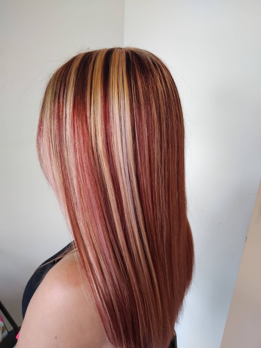 Total Eclipz Hair Salon | 327 W Main St, Apopka, FL 32712, USA | Phone: (321) 388-5407