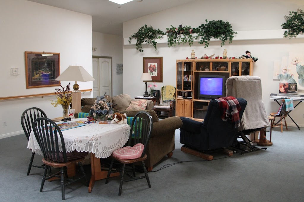 The Elderly Aristocrat | 2380 Mohigan Way, Las Vegas, NV 89169, USA | Phone: (702) 768-2304