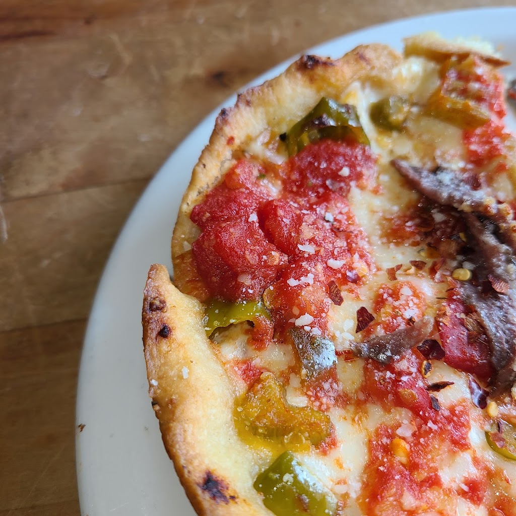 Buffalo Grove - Lou Malnatis Pizzeria | 85 S Buffalo Grove Rd, Buffalo Grove, IL 60089, USA | Phone: (847) 215-7100