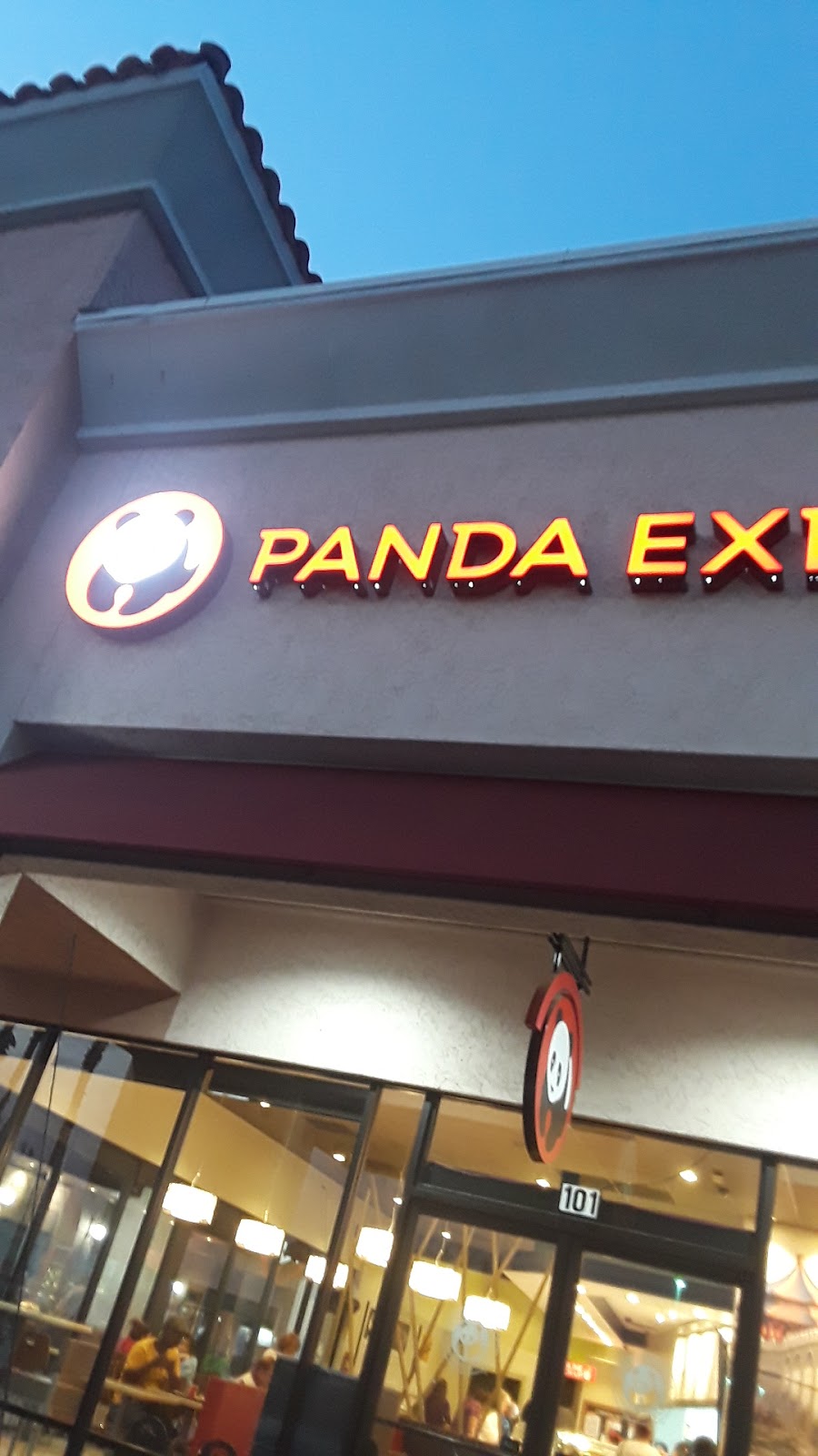Panda Express | 7685 N Blackstone Ave, Fresno, CA 93720, USA | Phone: (559) 435-6772