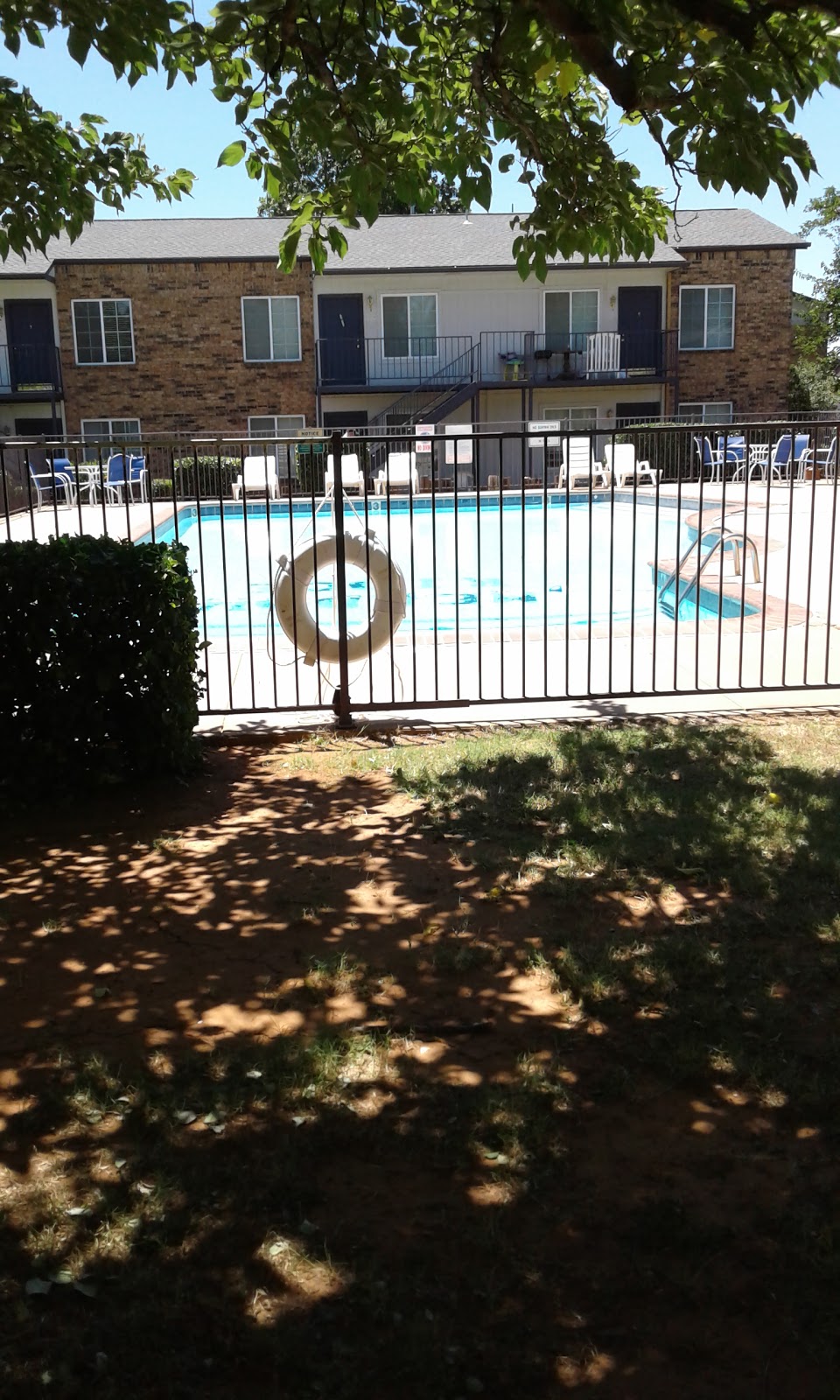 Meadow Ridge Apartments | 1168 N Douglas Blvd, Midwest City, OK 73130, USA | Phone: (405) 737-1675