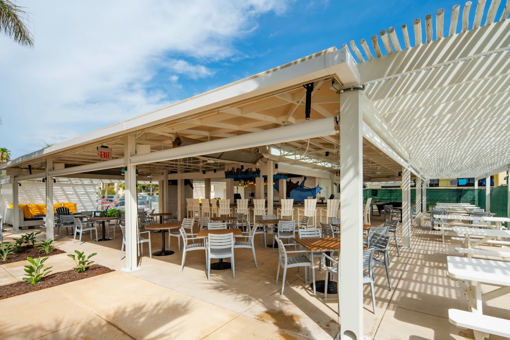 Harrys Beach Bar | 5300 Gulf Blvd, St Pete Beach, FL 33706, USA | Phone: (727) 363-5125