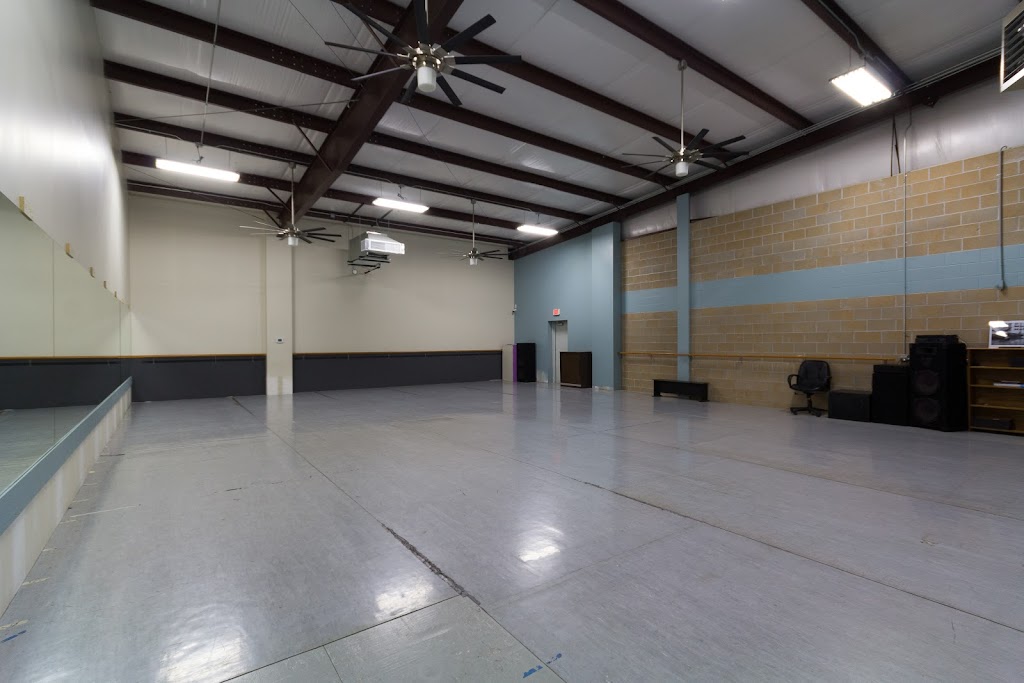 Donnas School of Performing Arts | 16505 Cornerstone Drive, Belton, MO 64012, USA | Phone: (816) 942-0129