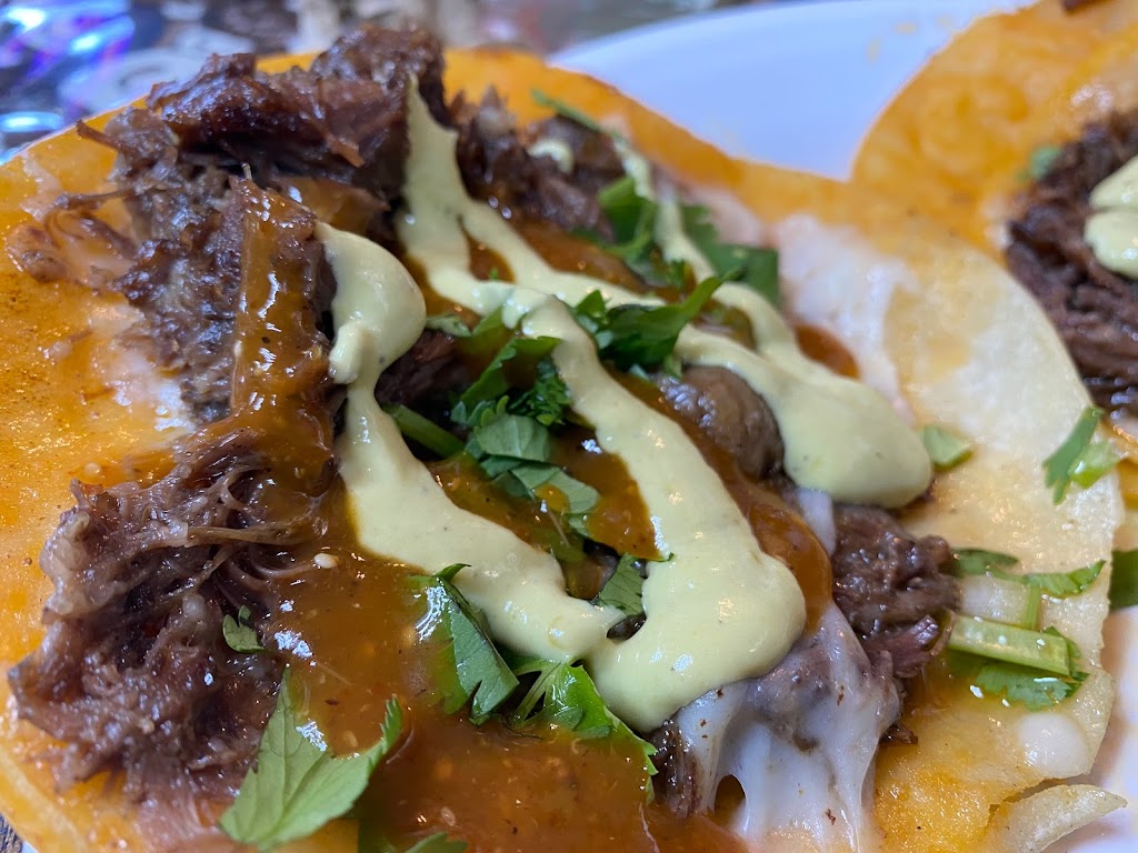 Los Oaxaquenos | 2324 W Clarendon Dr, Dallas, TX 75208, USA | Phone: (972) 850-9922