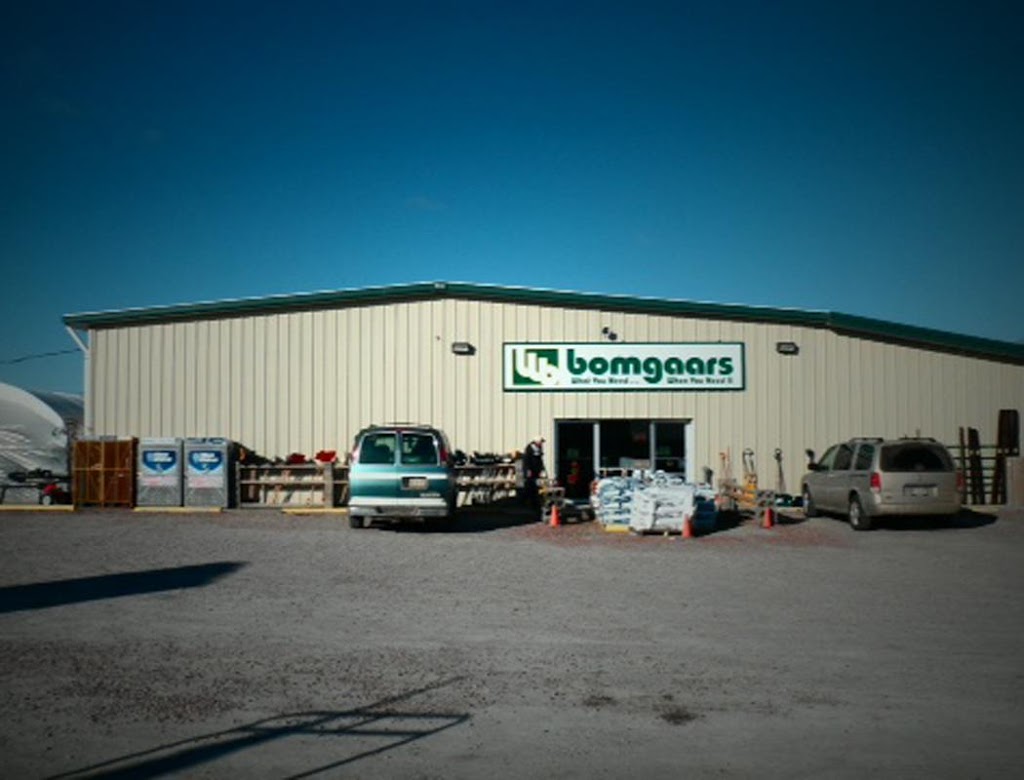 Bomgaars | 660 US-75, Tekamah, NE 68061, USA | Phone: (402) 374-2399