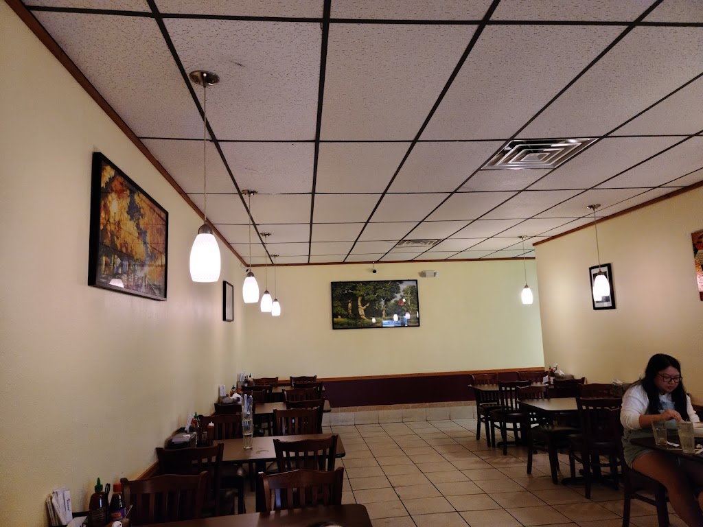 Pho Tan | 2920 S Combee Rd, Lakeland, FL 33803, USA | Phone: (863) 665-1312