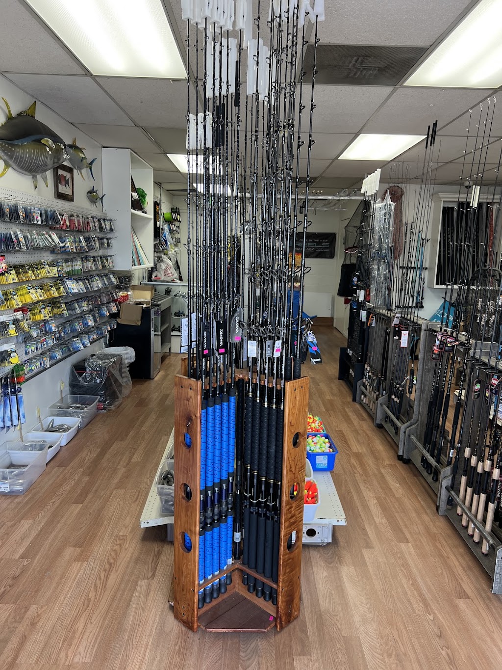 World Fishing Tackle | 1227 W Valley Blvd Blvd120, Alhambra, CA 91803, USA | Phone: (626) 861-2666