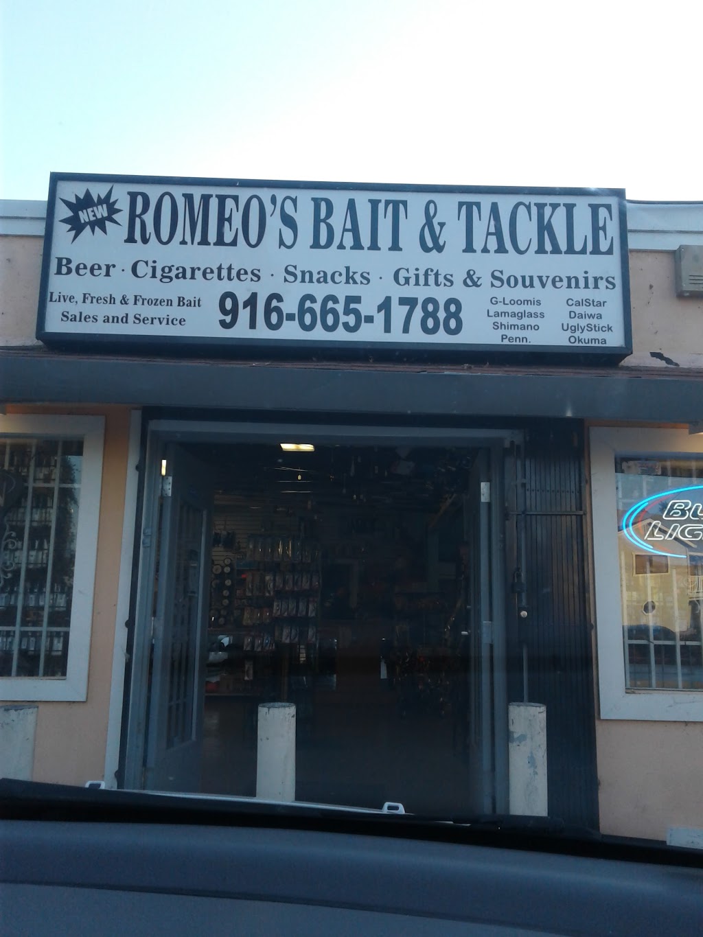 New Romeos Bait & Tackle Shop | 8120 Freeport Blvd, Sacramento, CA 95832, USA | Phone: (916) 665-1788