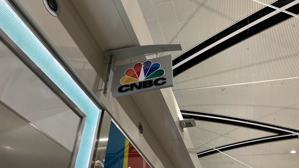 CNBC Smartshop | McNamara Terminal, Between Gates A63 and A65, Worldgateway Pl, Detroit, MI 48242, USA | Phone: (734) 494-4083