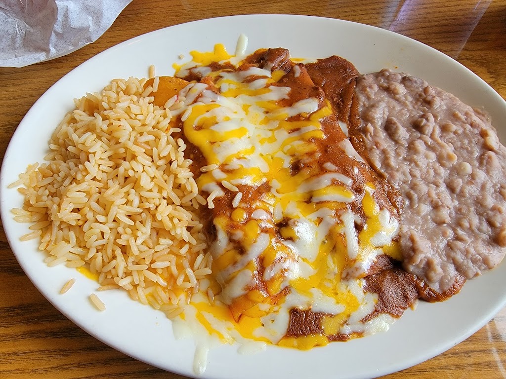 Flores Mexican Restaurant | 2440 US-290 Bldg. C, Suite A, Dripping Springs, TX 78620, USA | Phone: (512) 858-2221