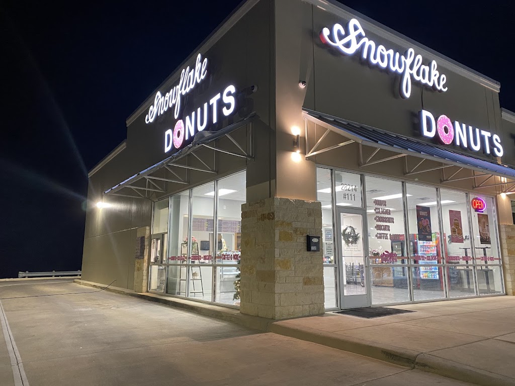 Snowflake Donuts | 28214 I-10 Ste.111, Fair Oaks Ranch, TX 78006, USA | Phone: (210) 310-3072